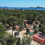 Park Soline Mobile Homes ビオグラード・ナ・モル