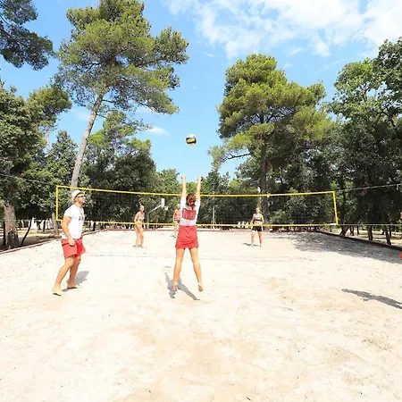 Park Soline Mobile Homes キャンプ場 4*