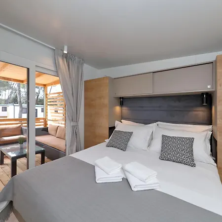 Camping Park Soline Mobile Homes