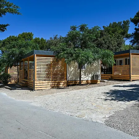 キャンプ場 Park Soline Mobile Homes ビオグラード・ナ・モル