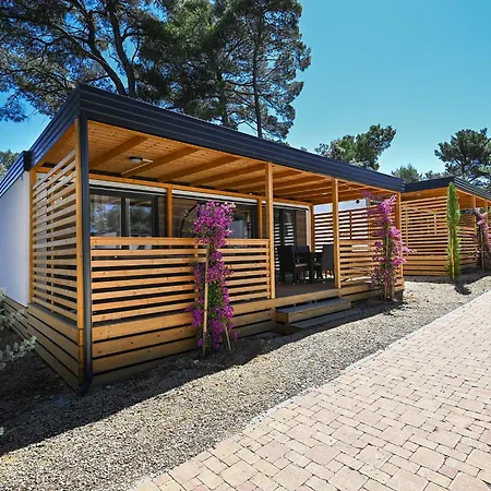 Camping Park Soline Mobile Homes