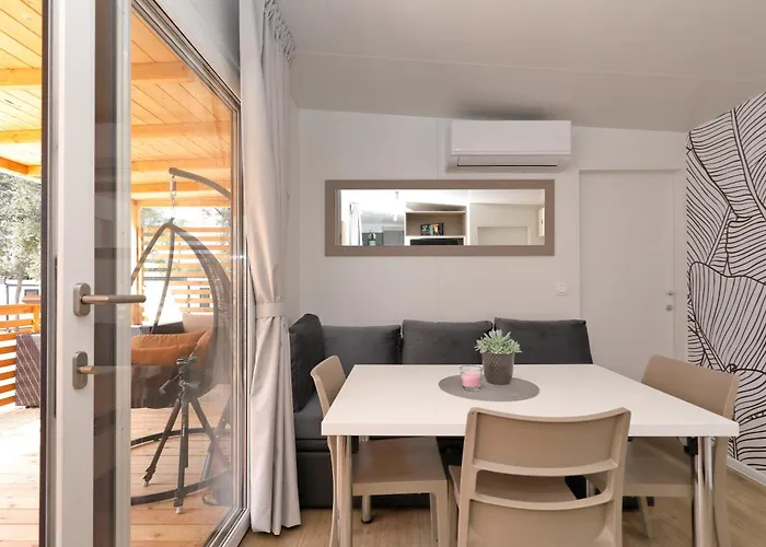 Park Soline Mobile Homes 4* Биоград-на-Мору
